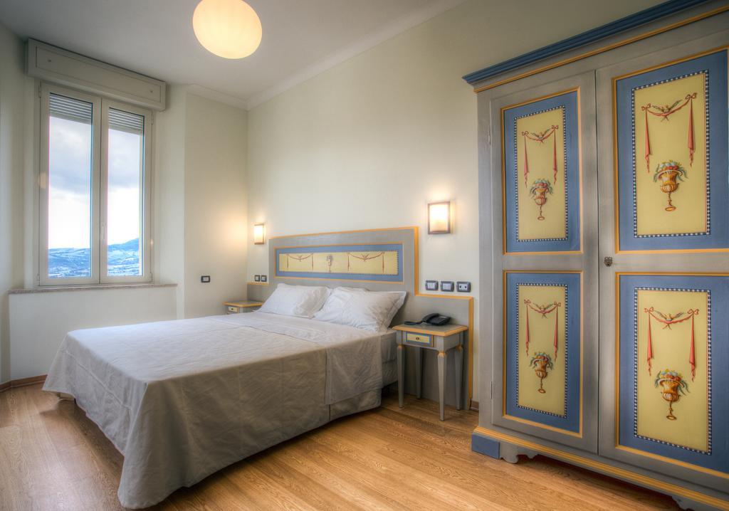 Hotel Il Duca Del Montefeltro Pennabilli Værelse billede